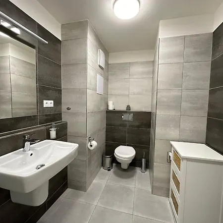 Rodinne Mezonety Na Lipne Apt16